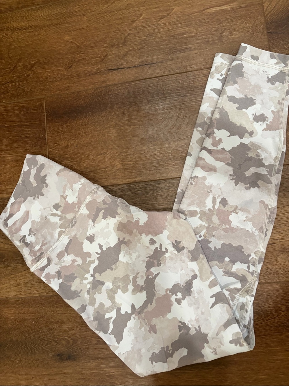 Women’s lululemon Camouflage Leggings full length